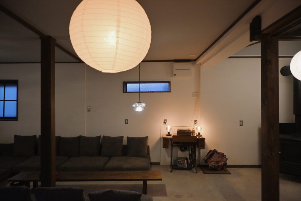 〔写真：余韻 レコード〕