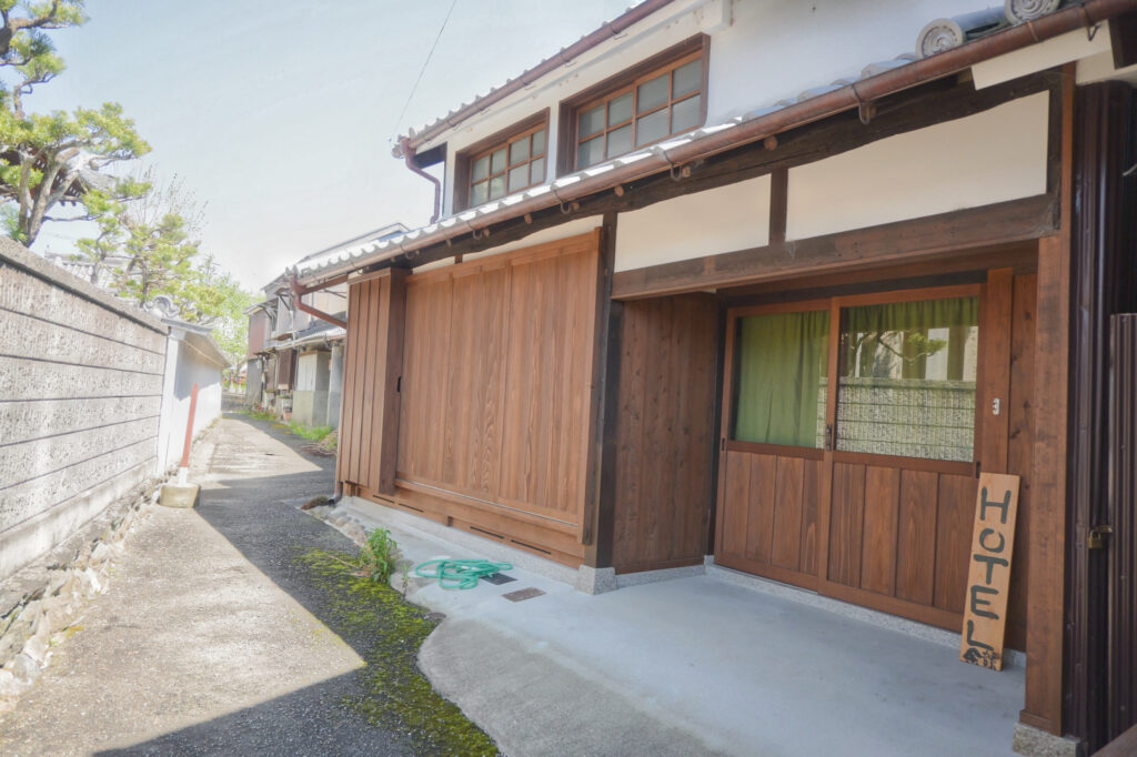 〔写真：余韻 外観・夏〕